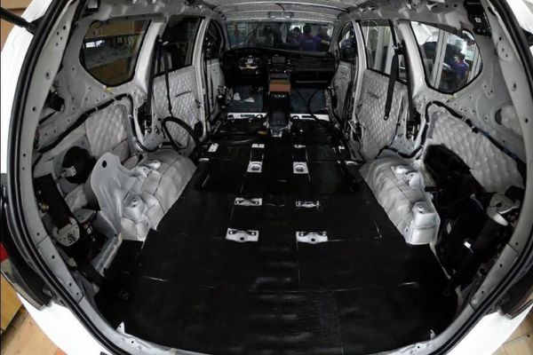 Lý do các hãng cách âm cho xe